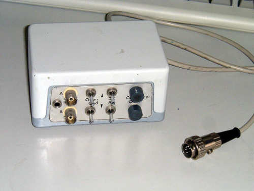 voorversterker 1e
                      trap